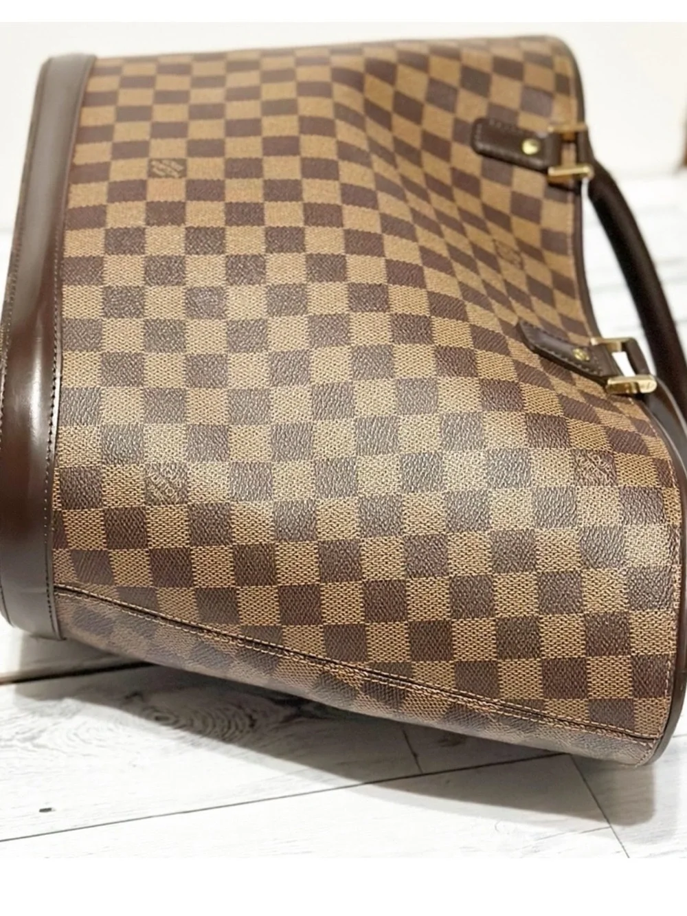 Louis Vuitton Manosque Damier GM Handbag Purse